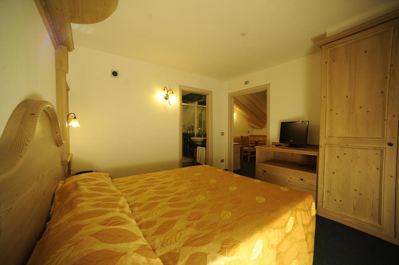 Family Hotel Andes - Only For Family วีโก ดี ฟาสซา ภายนอก รูปภาพ