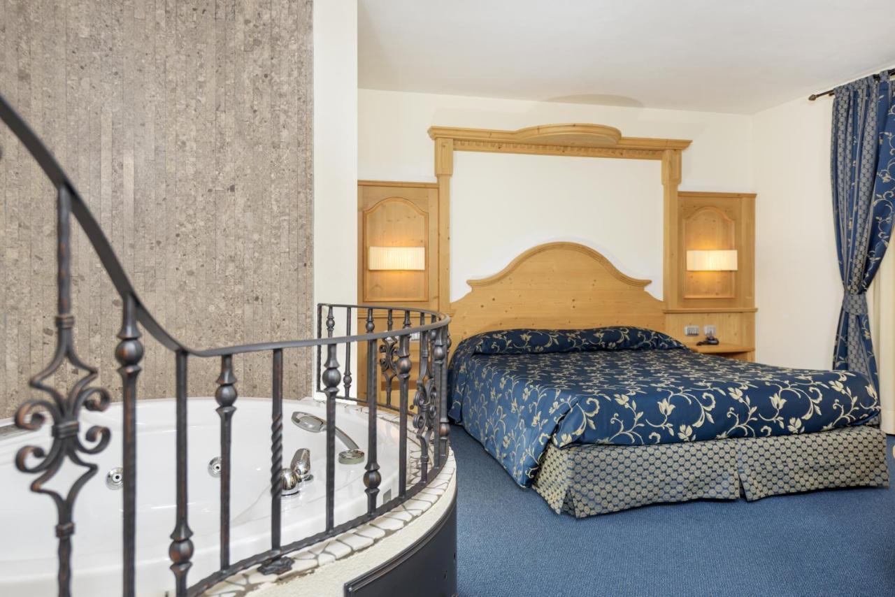 Family Hotel Andes - Only For Family วีโก ดี ฟาสซา ภายนอก รูปภาพ