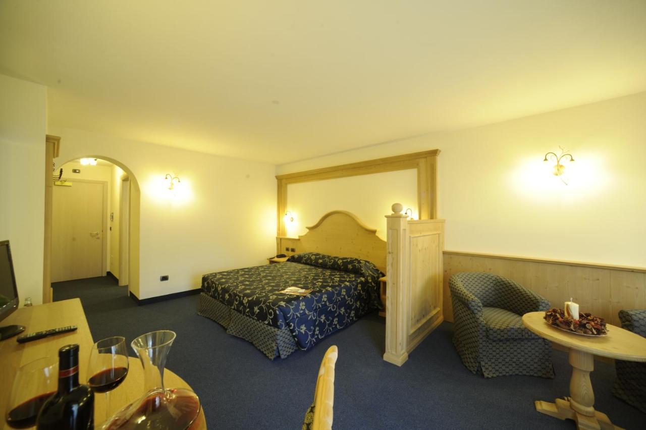 Family Hotel Andes - Only For Family วีโก ดี ฟาสซา ภายนอก รูปภาพ